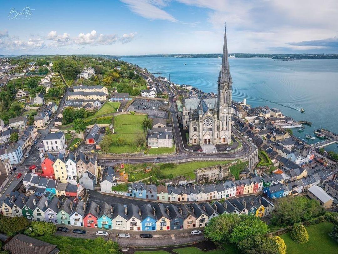 Sea View Flat Cobh Apartamento Exterior foto