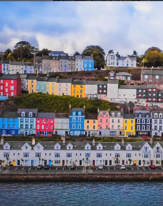Sea View Flat Cobh Apartamento Exterior foto