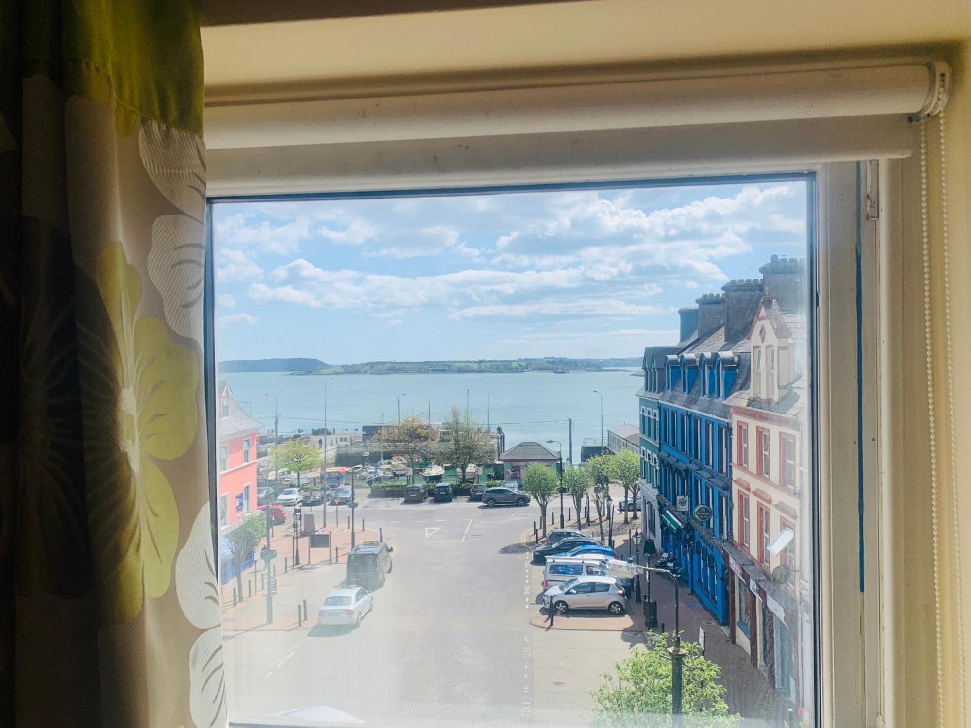 Sea View Flat Cobh Apartamento Exterior foto